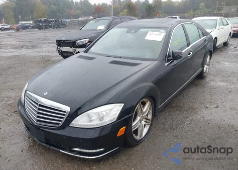 2013 Mercedes-Benz S 550 4Matic из США, поврежденный, VIN WDDNG9EB9DA494574